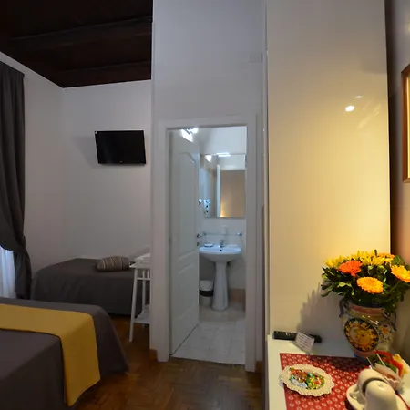 Casa de hóspedes Nights 4*